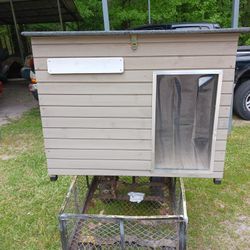 Wooden Dog House 