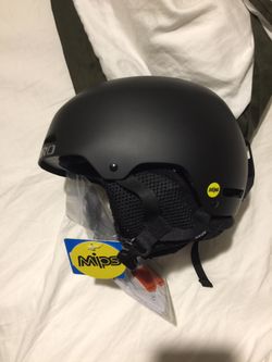 Brand new Youth Kids Giro snowboarding ski helmet with MIPS brain safety protection system technology - Black - size XS - 48.5-52cm
