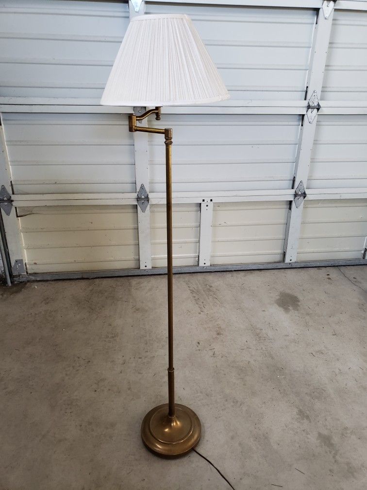 Swing Arm Lamp