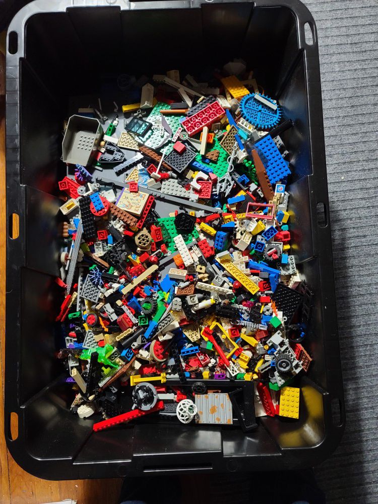 Huge 40lb Bulk Lot of Legos