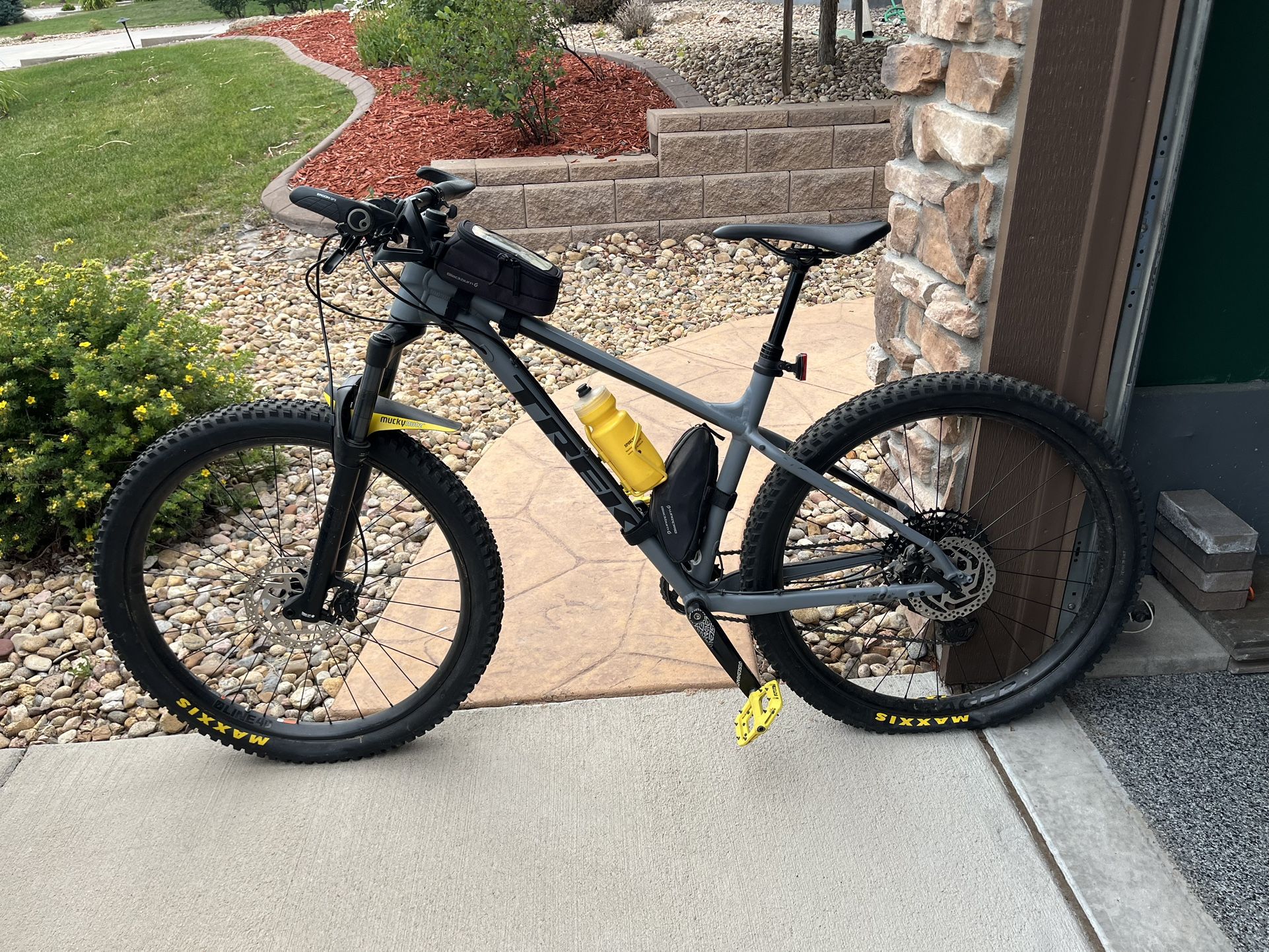 Trex Mountain Bike In Excellent Condition