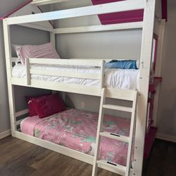 Bunk beds 