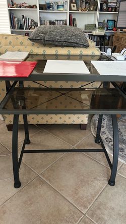 Small desk