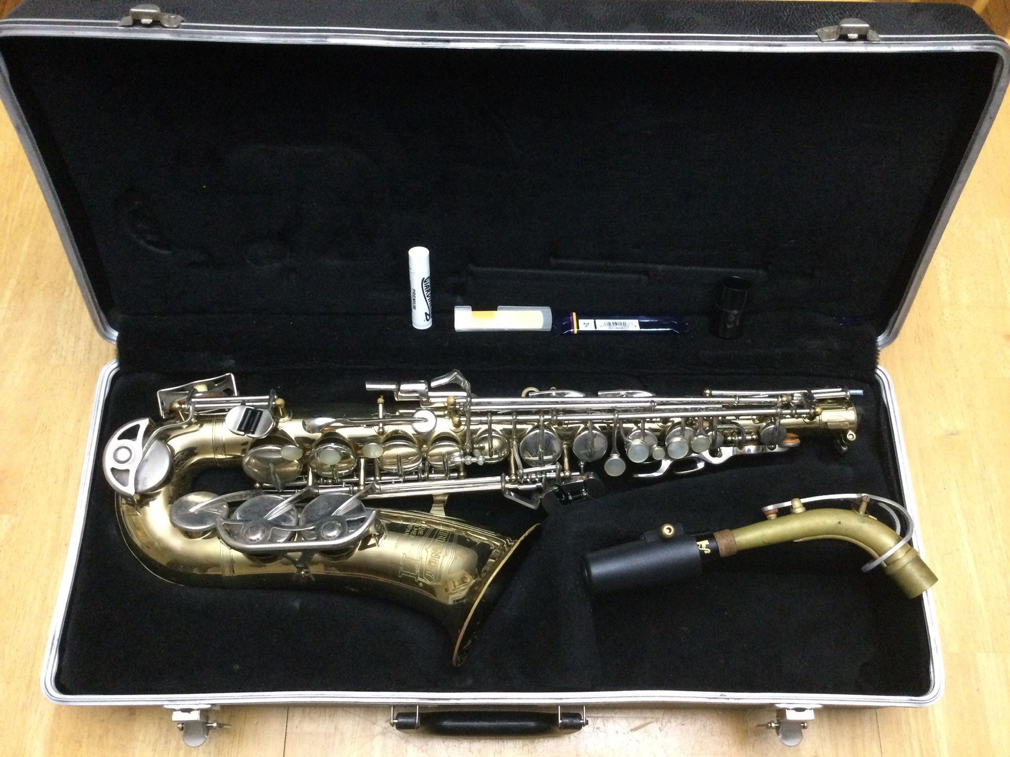 The Selmer Company - Bundy II Alto Saxophone