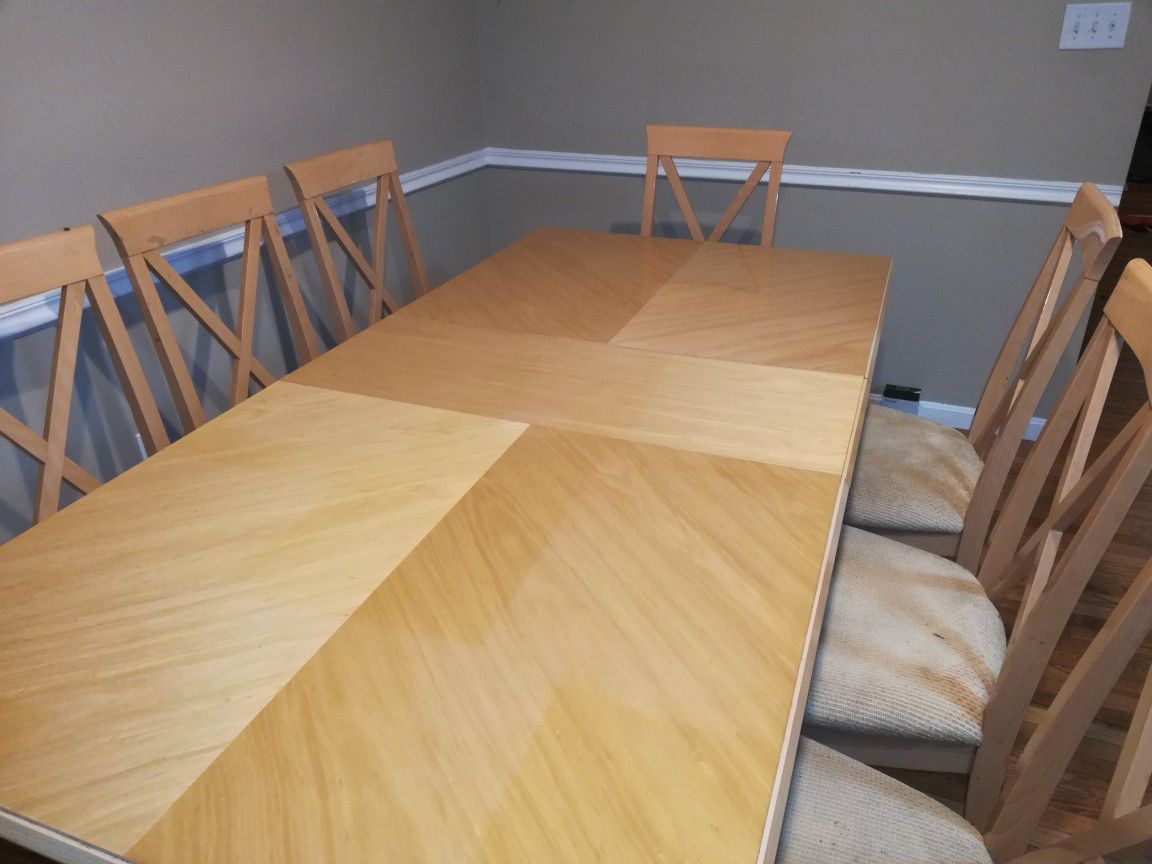 Large Dinning Room Table with 8 Chairs