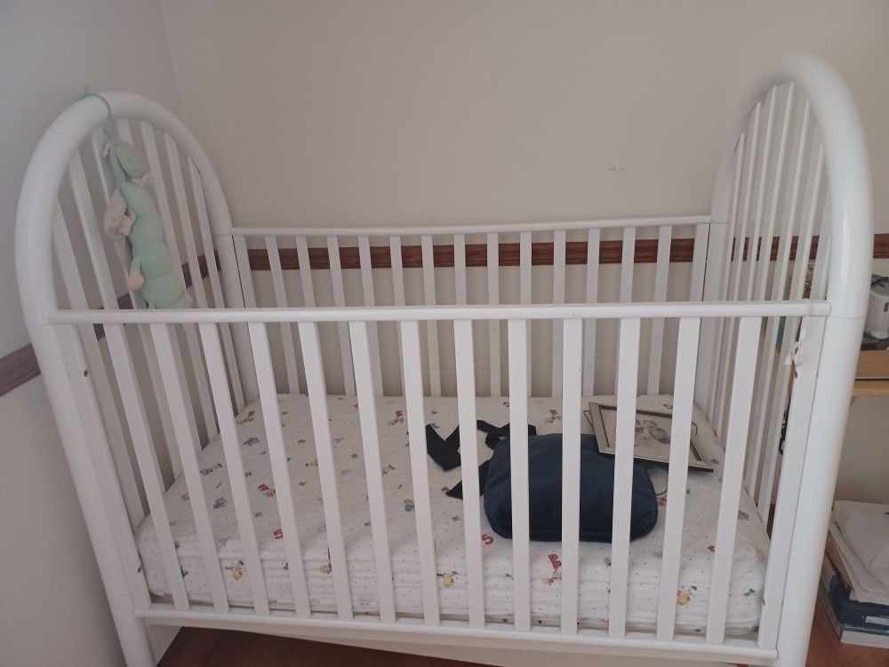 Baby Crib And Changing Table