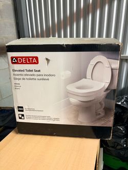 Delta Elevated Toilet Seat White