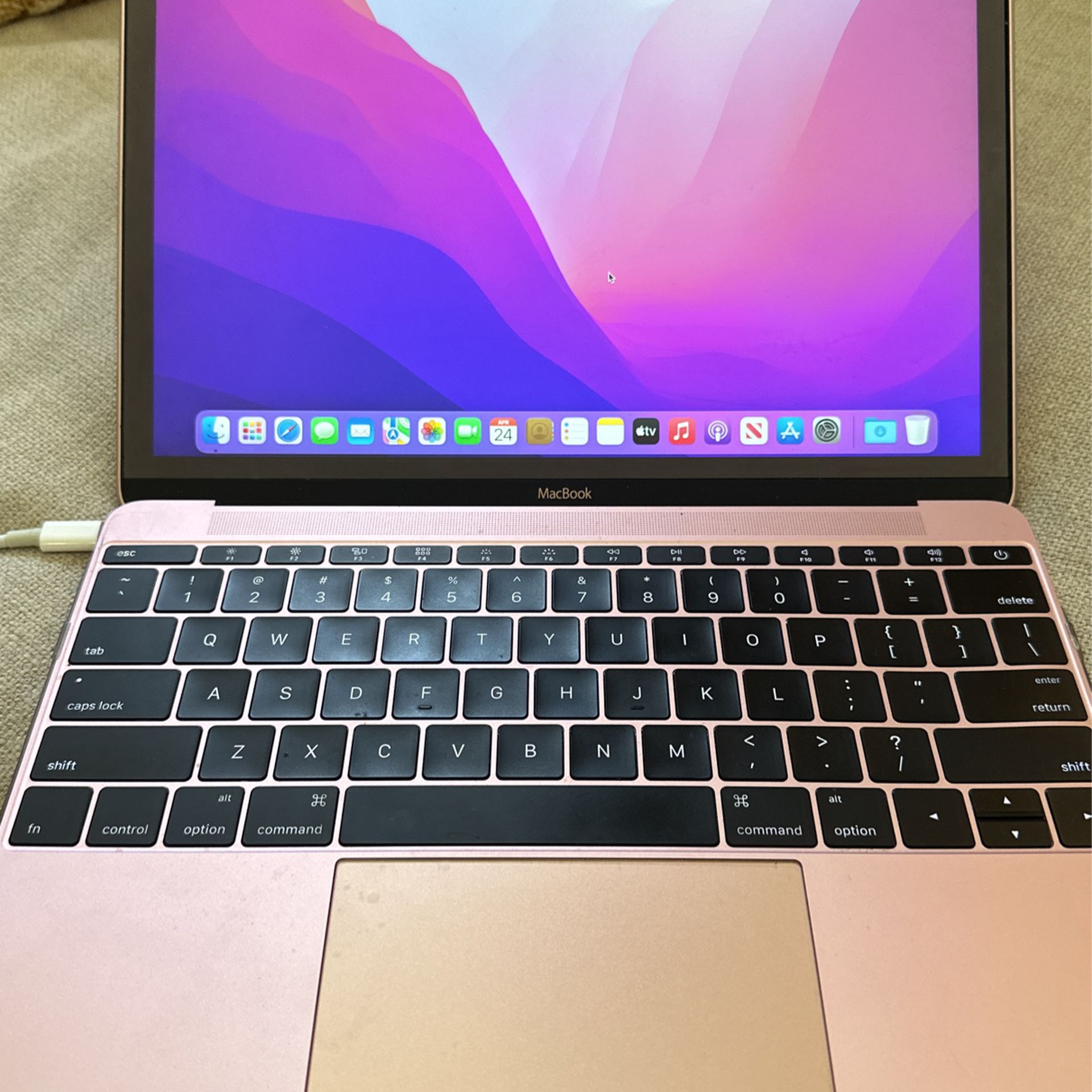 MacBook Retina - Rose Gold - 256GB 8GB Ram
