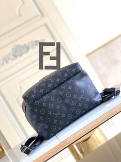 Louis Vuitton Apollo Monogram M43186 Backpack for Sale in Cement