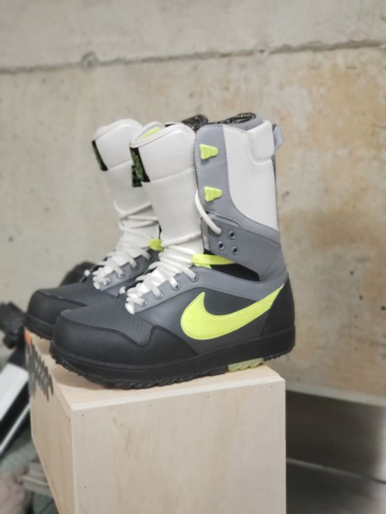 Nike Nike Zoom Force 1 DKYS Danny Kass Snowboarding Boots Special Edition  Available For Immediate Sale At Sotheby's