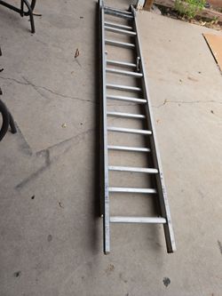 Aluminum extension ladder 🪜 good condition 18ft