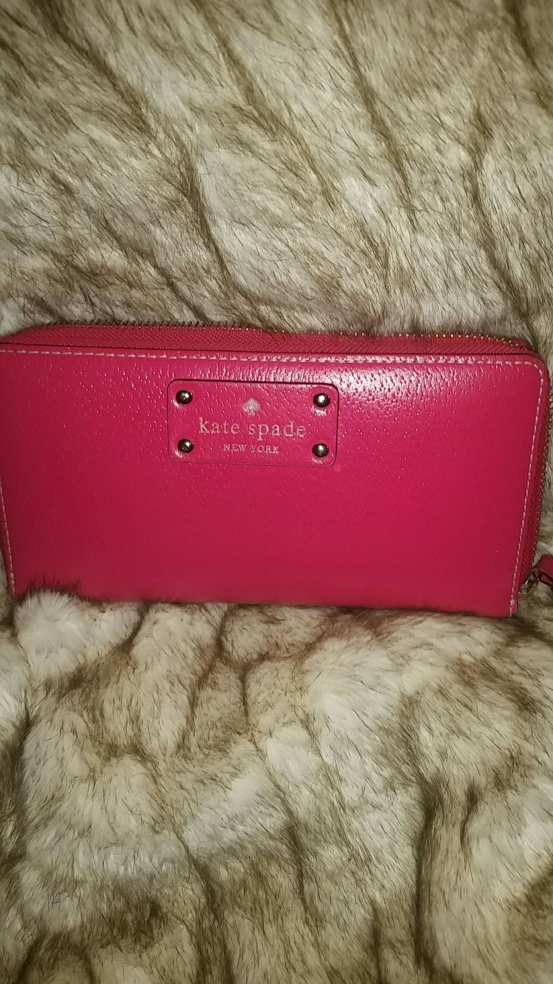 Kate Spade Zippered Wallet/Still Available