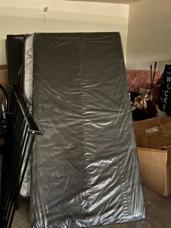 New Mattress and Box Spring