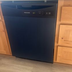 Frigidaire Dish Washer