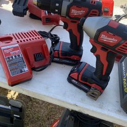 Set Milwaukee Taladro Impacto 