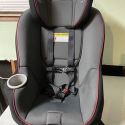 Contender™ 65 Convertible Car Seat