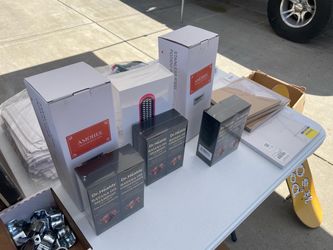 Sunday sale. Gillette St $4