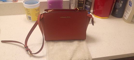 Michael kors purse
