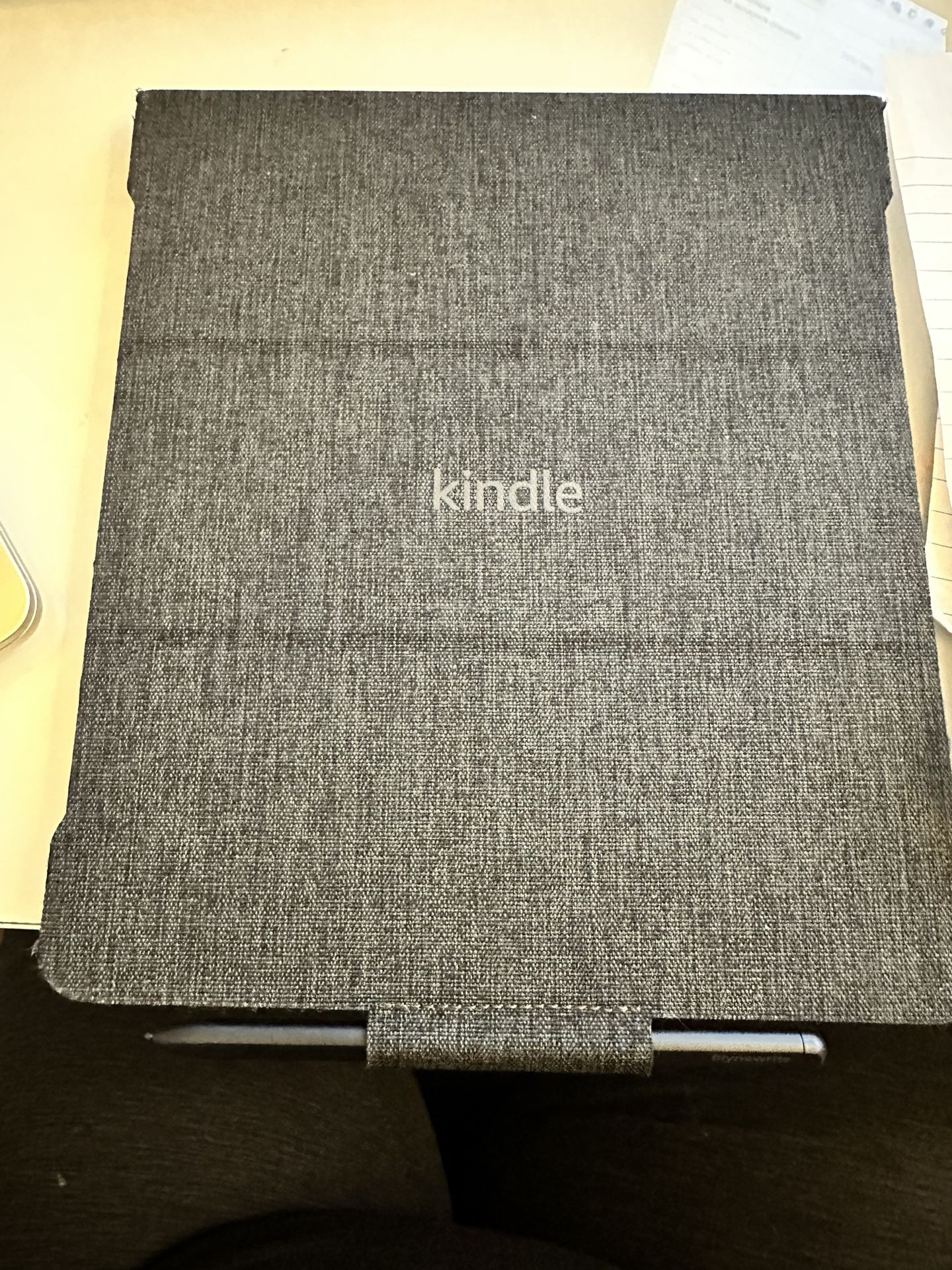 Amazon Kindle Scribe (64 GB), fabric folia cover with magnetic attach With  Pen
