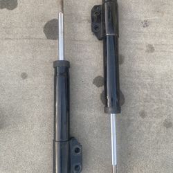 99-04 Mustang GT Stock Front Struts