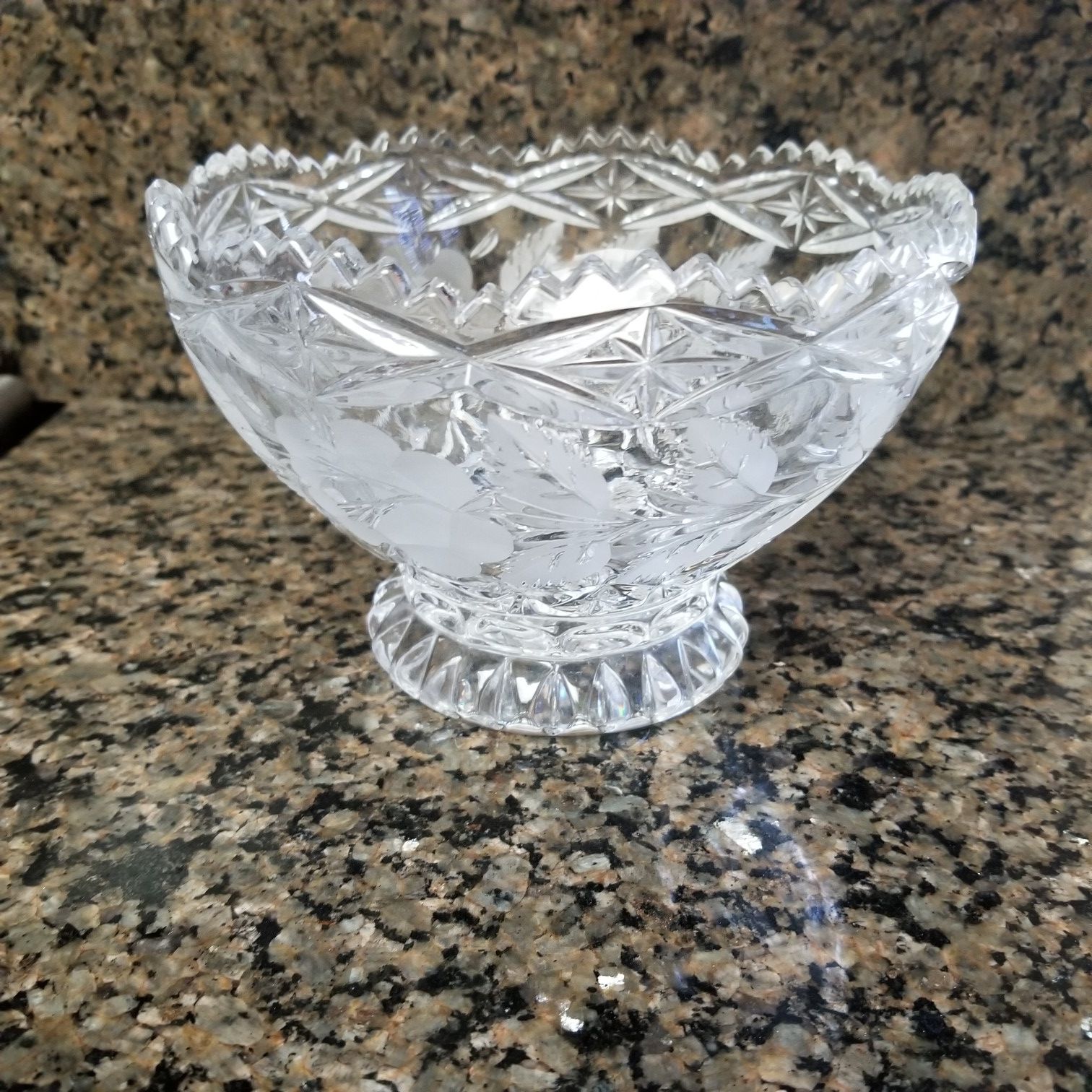 Crystal dish