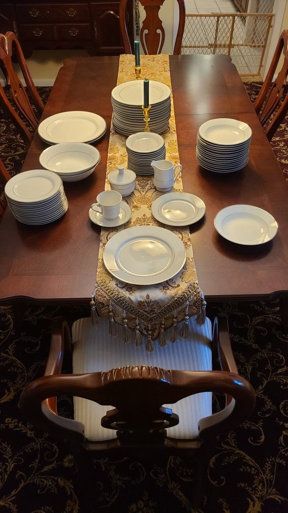 Gibson Heritage Platinum Rim China Set