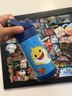 INSULATED BABY SHARK CUP