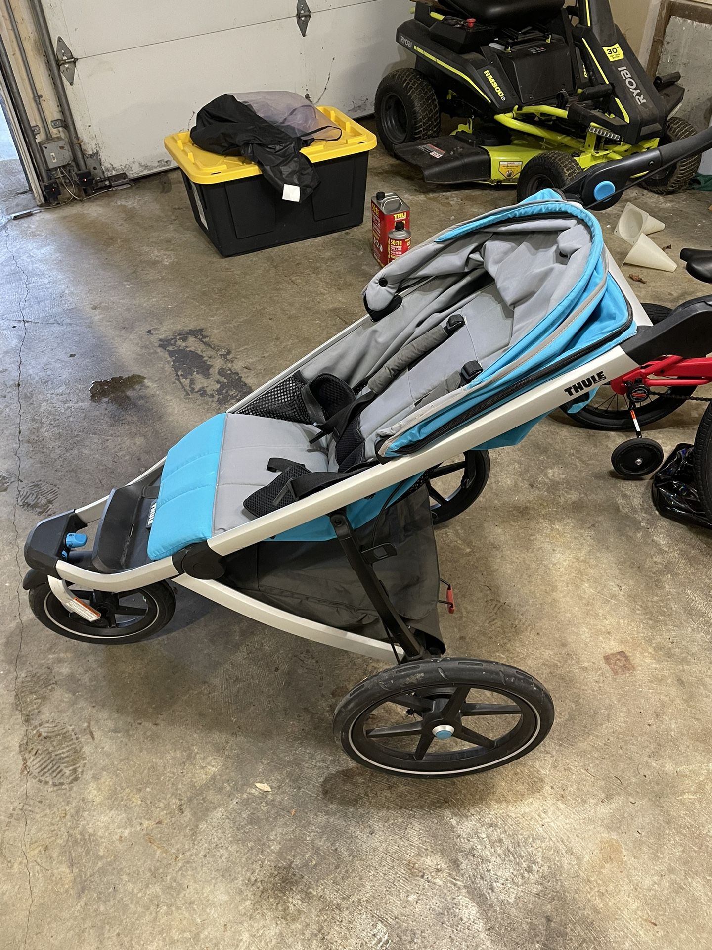 Thule Jogging Stroller