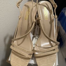 Nude Croco Heels Size 8.5