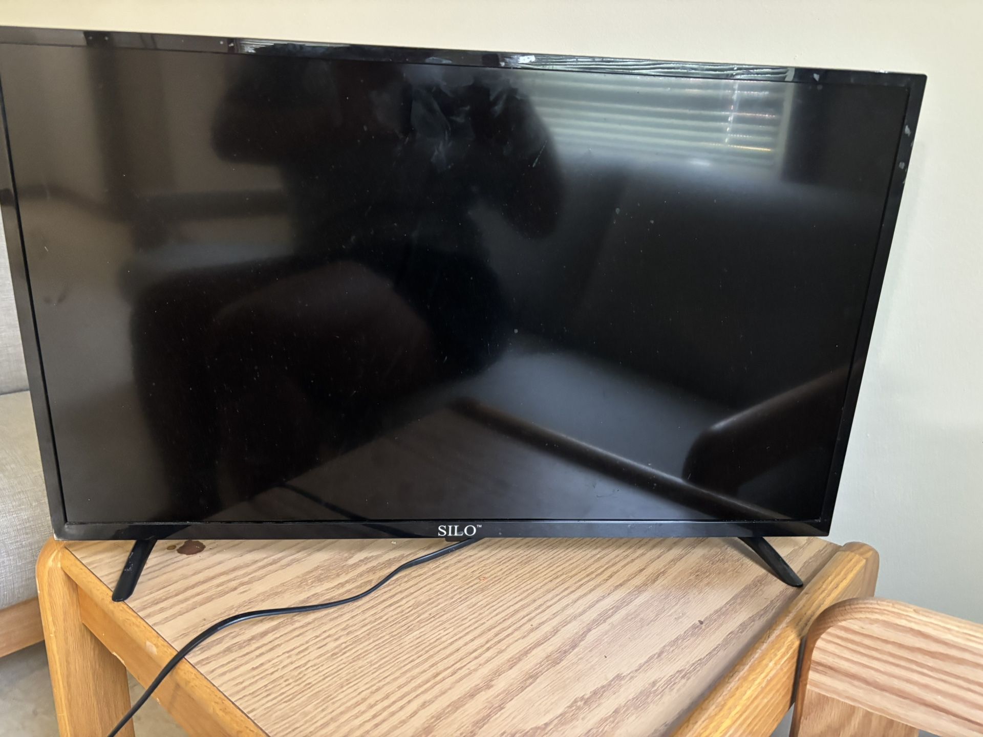 32’ Filo Smart Flatscreen Tv