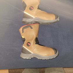 Red Wings Work 