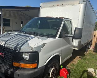 GMC 16 box truck
