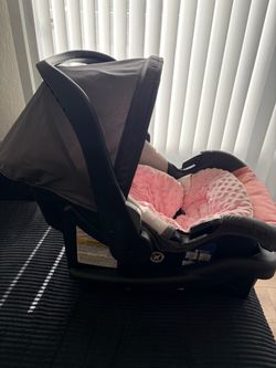 Baby Trend EZ-Lift Infant Car Seat + Base – Excellent Condition – Rarely Used