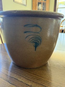 19C Salt Glazed Crock With Cobalt  Blue Bee Sting