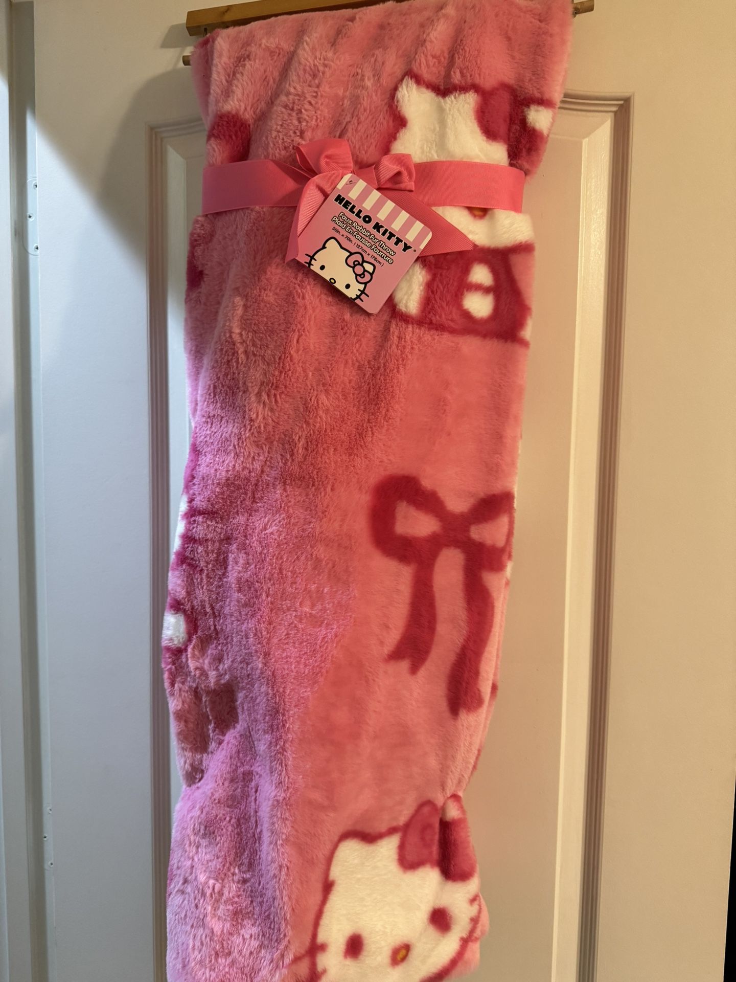 Hello Kitty Blanket