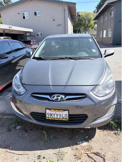 2012 Hyundai accent