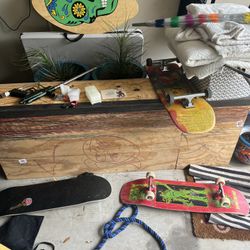 skateboard rail and grind box 