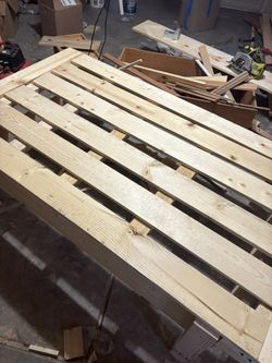 A bed for heavy weights more than 500 pounds and long lasting.. Delivery is available