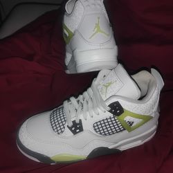 Jordan 4 retro "Light Lemon 🍋 Twist"
