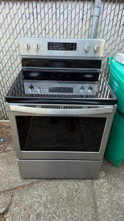 Whirlpool stainless steel stove working perfectly in excellent conditions🔥