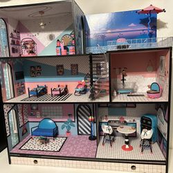 L.O.L. Surprise Real Wood House + 85+ Surprises Multicolor BRAND NEW!
