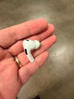 AirPod pro 2 a3047 right side