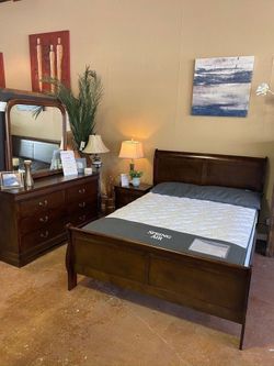 4 Piece Sleigh Queen Bedroom Set: Queen Bed Frame, Nightstand, Dresser, Mirror