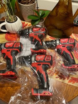 New Milwaukee Drill Driver M18 $45 Each Firm-Cada Uno Firme (Tool Only Solo Herramienta)
