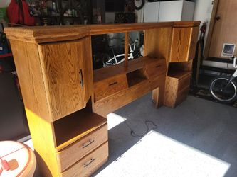 Tier - Tower  Bed w/ lights headboard, mirror, & nightstands.  Full size.
