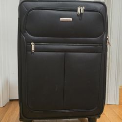 Samsonite Medium Sized Check In Luggage