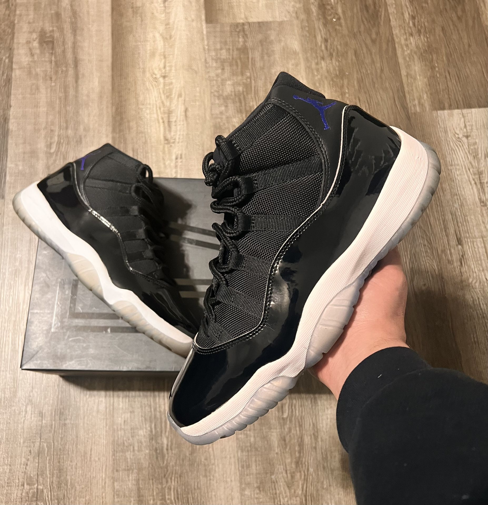 Jordan 11 Space Jam