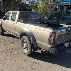 2003 Nissan Frontier XE-V6