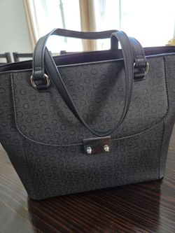 Guess purse