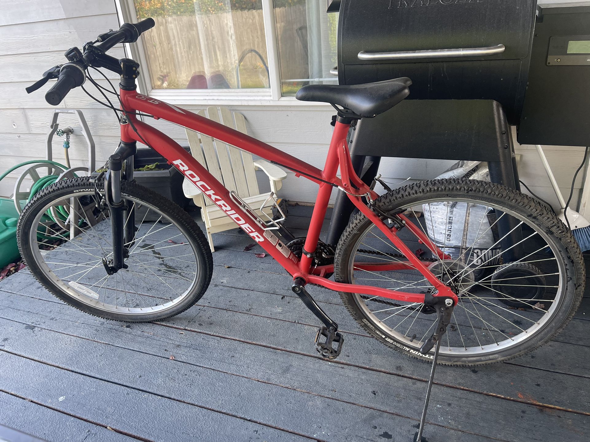 10 Speed https://offerup.com/redirect/?o=TXQuYmlrZQ==